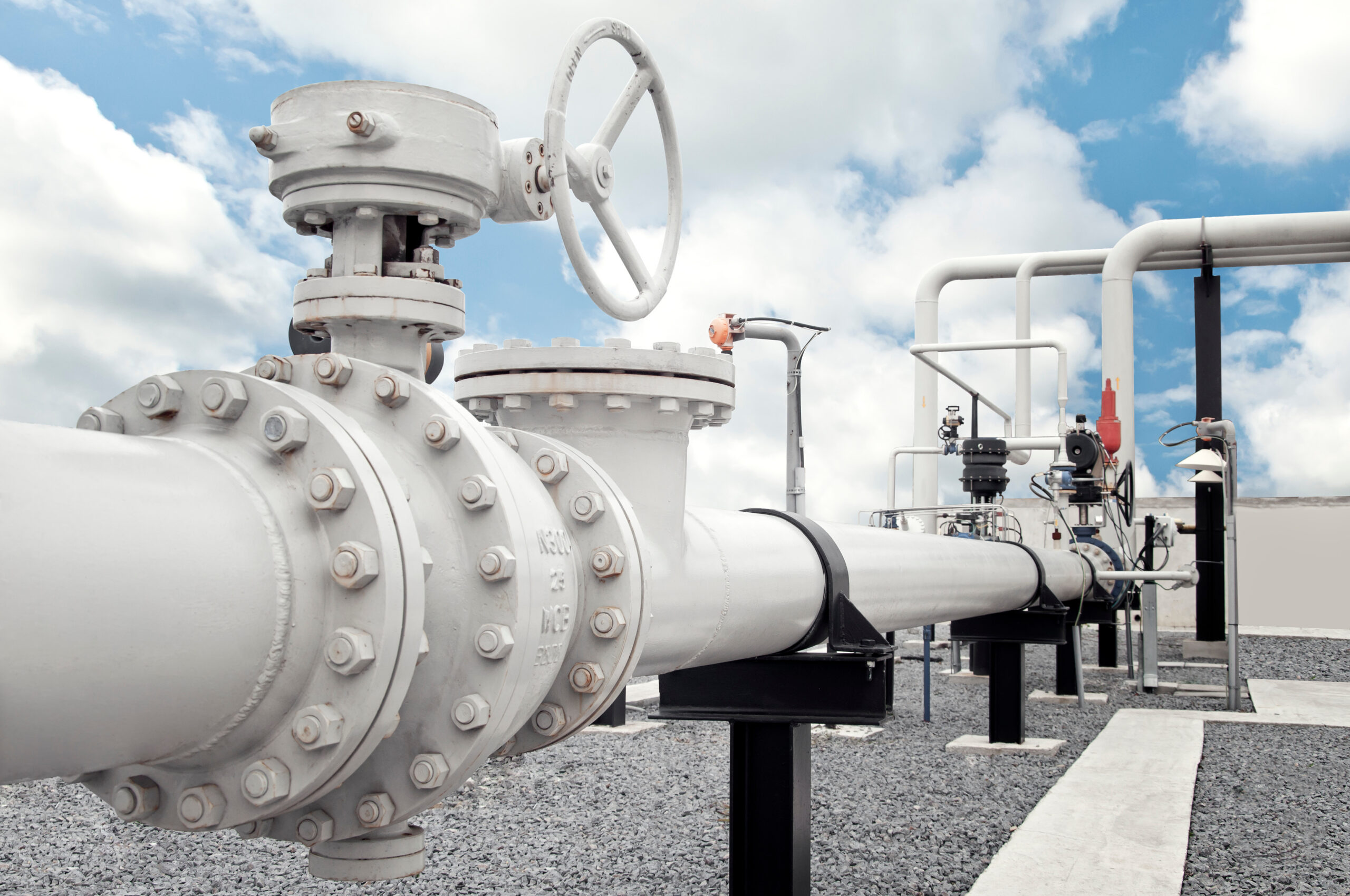 Natural gas processing plant with pipe line valves.